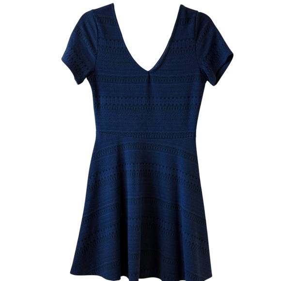 Blue Rain Francesca's Midi V Neck Dress Womens Size Medium - Picture 1 of 6